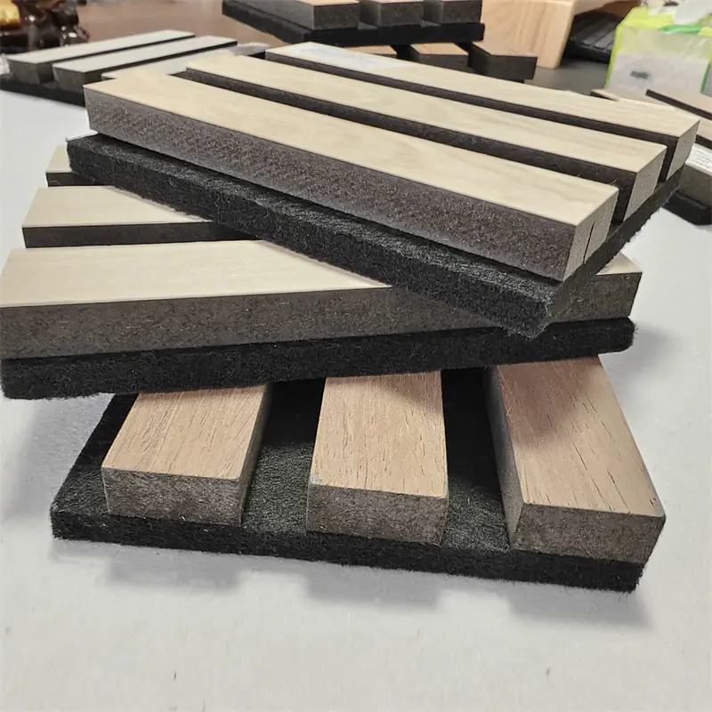 Dėl ko aukštos kokybės akustinės plokštės būtinos triukšmo kontrolei?